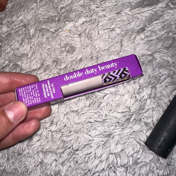 3 piece bundle candle, tarte highlighter, and buxom lipstick mini shade is chai - Picture 6 of 11